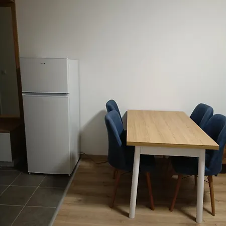 Appartement 1 *